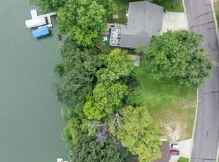 647 Shoreacres Dr, Fairmont, MN 56031
