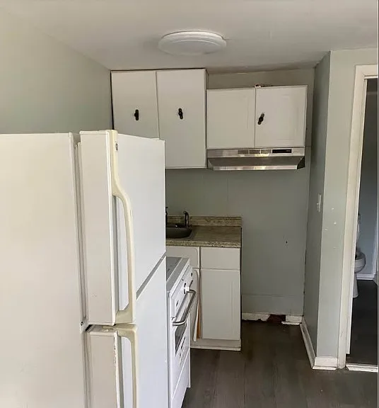 11825 Beechwood St #1 — Photo 3