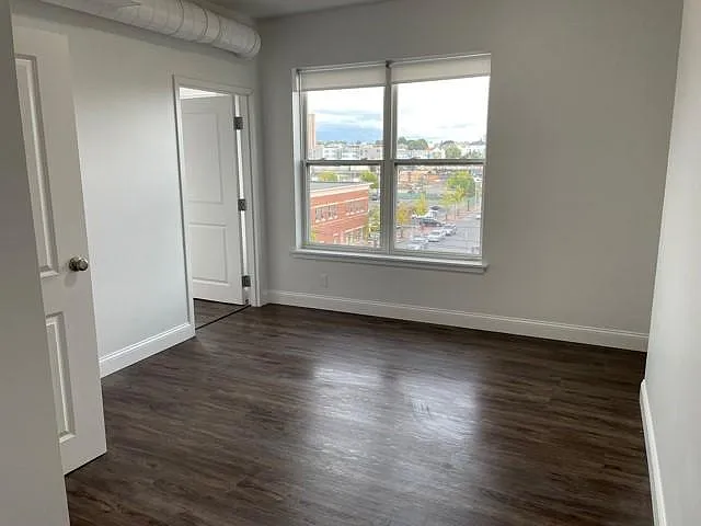 Apartment 225 - The Linden's two-story townhouse with city and Back Cove views!