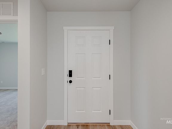 2nd image of 412 Crystal Rock Ave