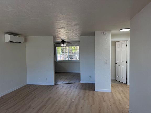 3rd image of 1675 Elanco Ave