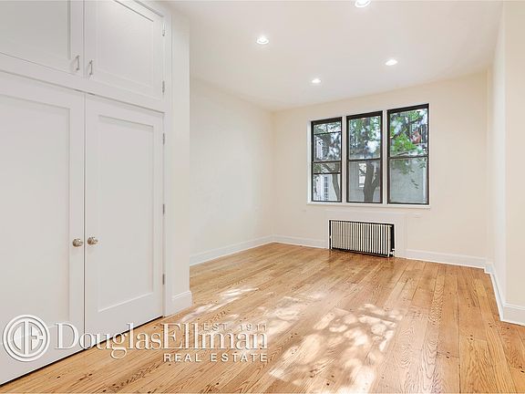 4th image of 52 E 76th St Fl 4