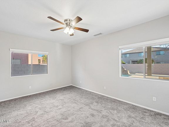 5th image of 687 E CLEVELAND Court