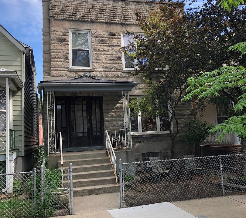 1st image of 1940 W Wellington Ave
