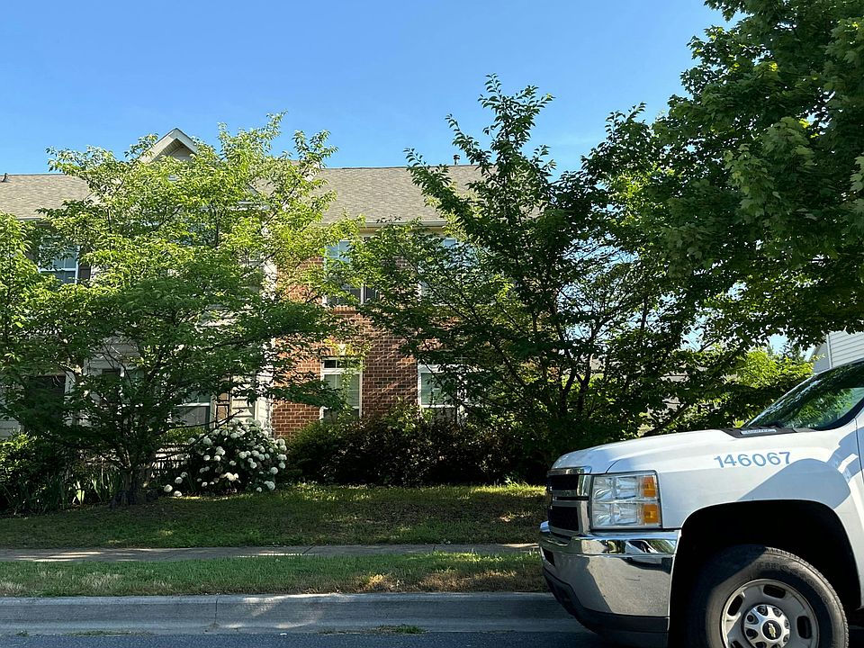 1st image of 513 Ann Moore St