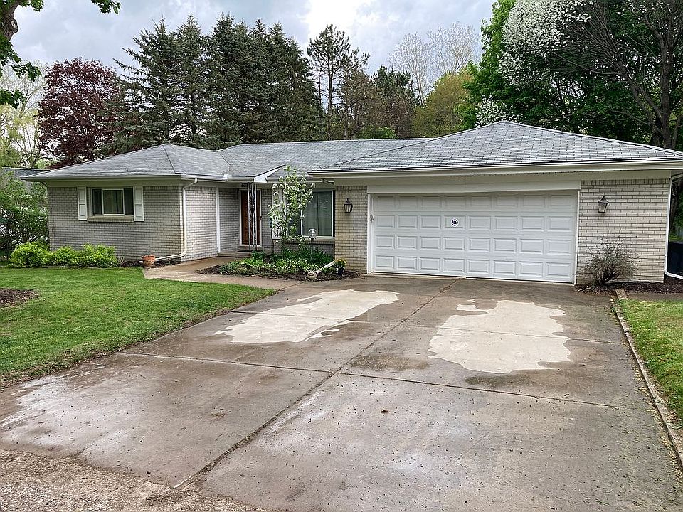 1st image of 804 E Gunn Rd
