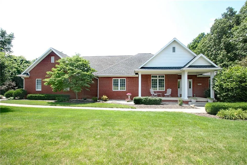 8111 Joni Ave photo 1
