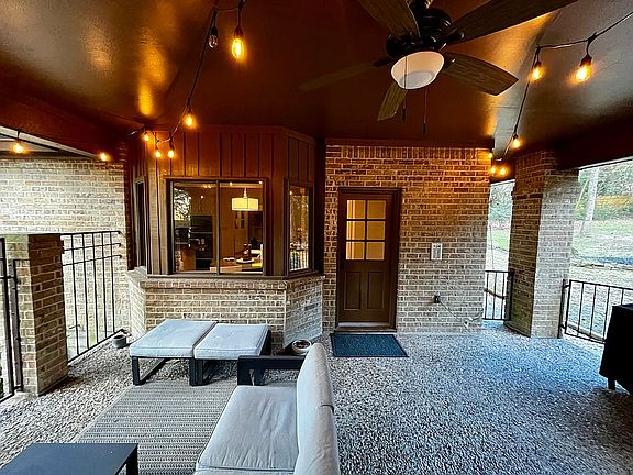 5th image of 60 Village Hill Ln