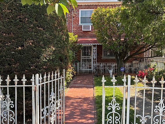 2nd image of 2216 Seward Avenue