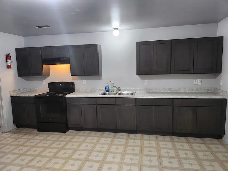 4751 Lynhuber Dr — Photo 4