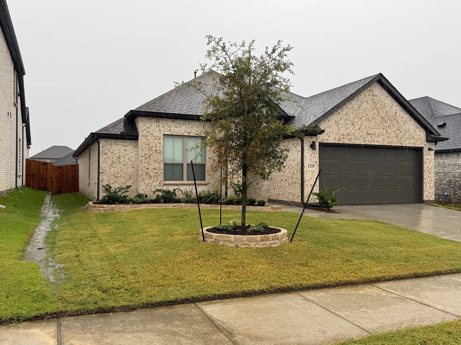 4 bed, 1800 sqft, $2,450 — Photo 4