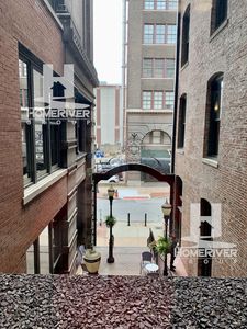 308 W 8th St APT 218, Kansas City, MO, 64105