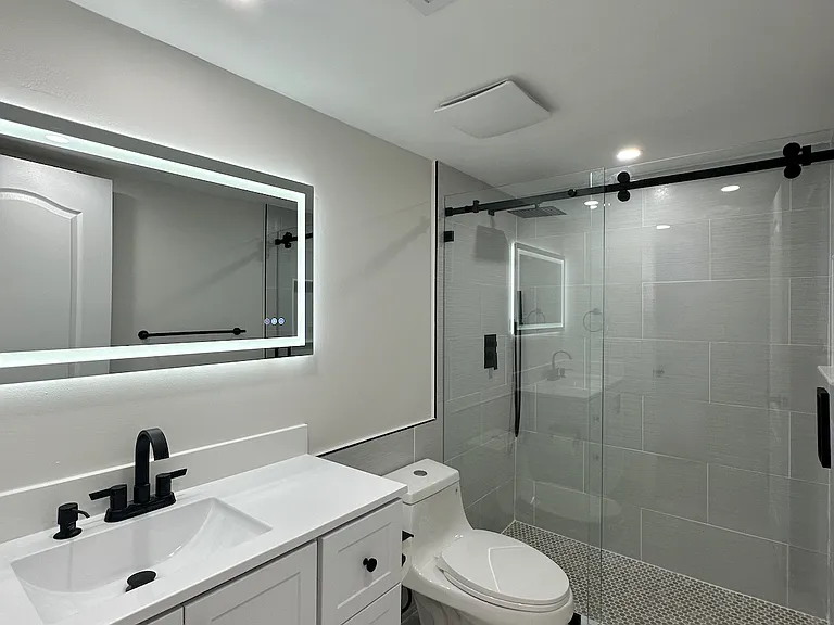 8211 NW 191st St #3-C — Photo 15