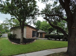 6911 Huntbrook Dr, Spring, TX 77379