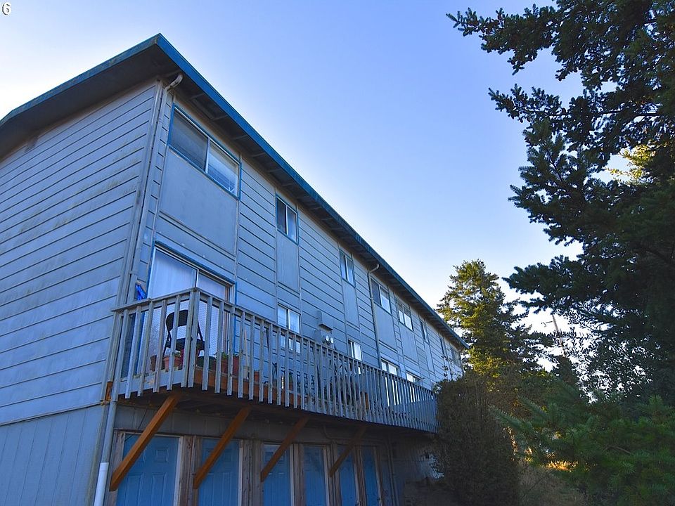 2nd image of 1672 McPherson St