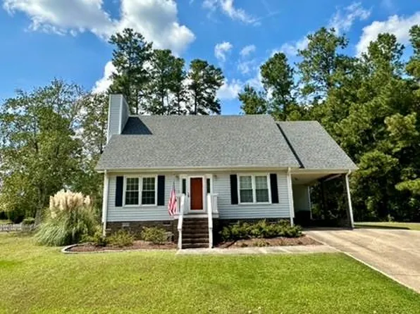 104 Longleaf Ct, Greenwood, SC 29649