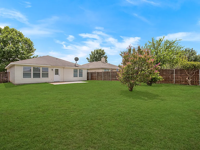 1618 Pin Oak Trl — Photo 25