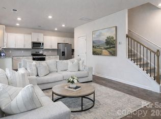 518 Jaca Ln, Arden, NC 28704