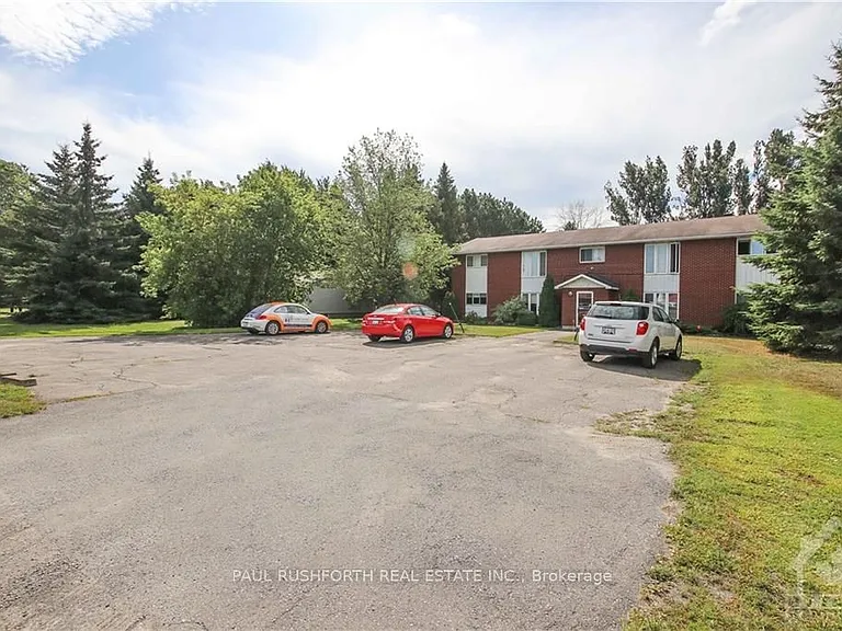 750 Notre Dame St #4 — Photo 2