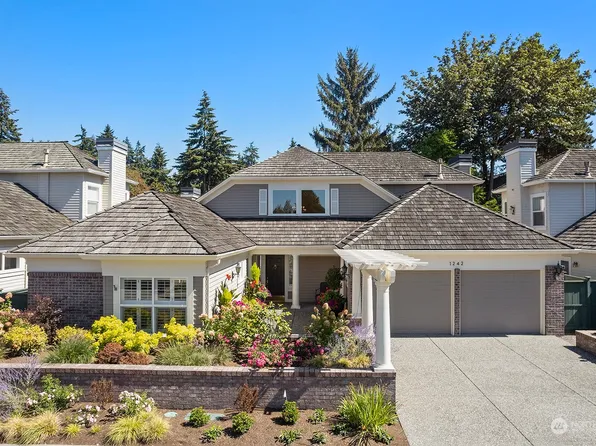 1242 108th Avenue NE, Bellevue, WA 98004