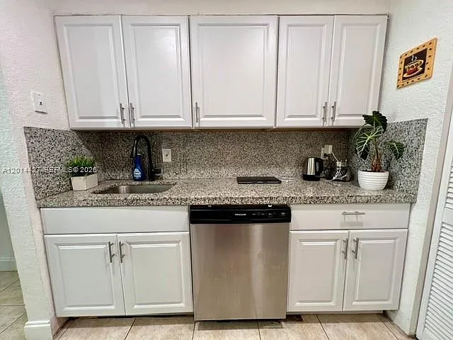 500 NE 2nd St #211 — Photo 6