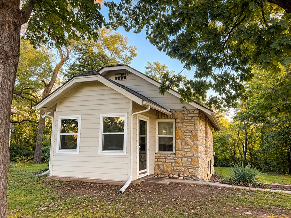 5251 NE Munger Ave, Kansas City, MO 64119