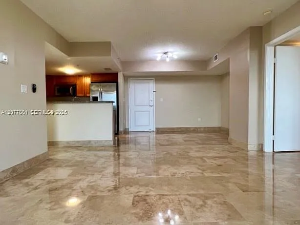 Breeze Condo — Photo 3