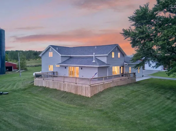 N9020 Highland ROAD, Elkhart Lake, WI 53020