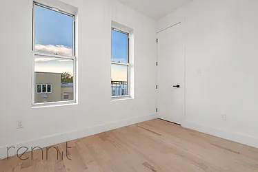 Rented by Rennit Inc.