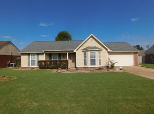 7105 Tudor Ln, Horn Lake, MS 38637