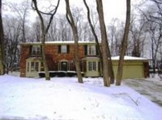 2768 Homewood Dr, Troy, MI 48098