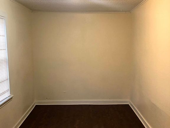 3rd image of 118 E Olive St #120