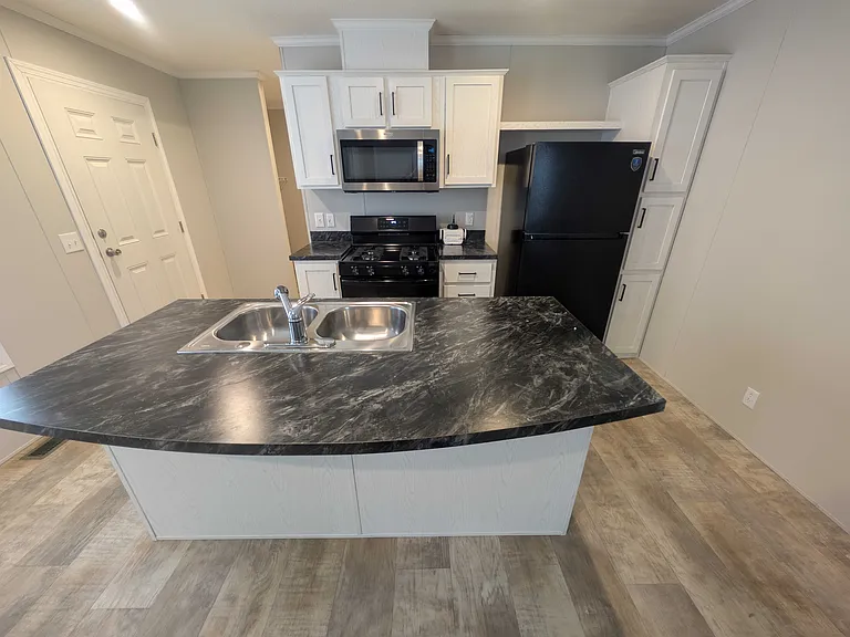 38000 Le Chateau Blvd #339 — Photo 1