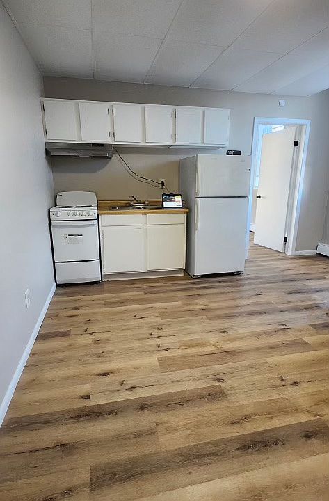 1st image of 121 State St N #1