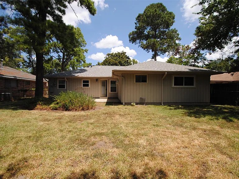 10659 Northbrook Dr — Photo 24