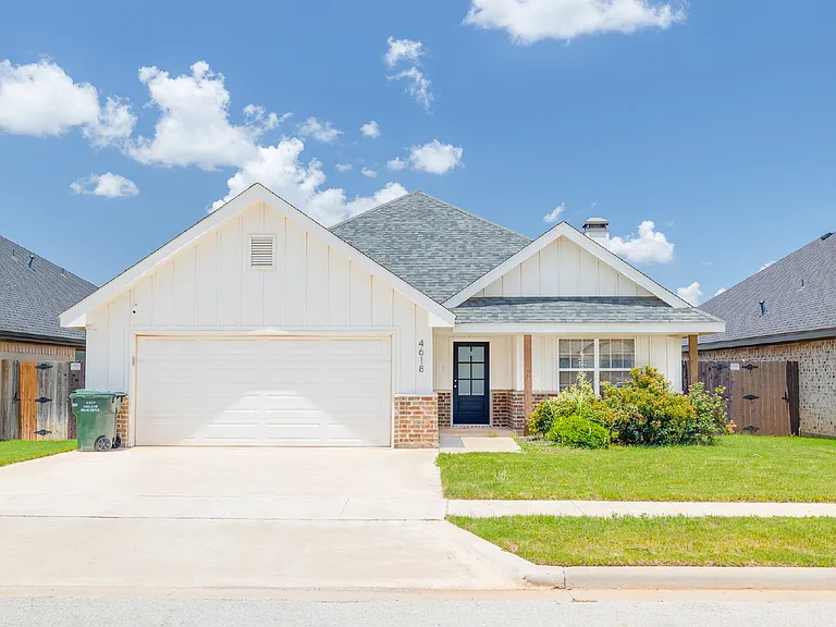 4618 Ebbets Dr — Photo 1