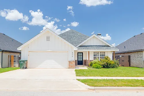 4618 Ebbets Dr Photo 1