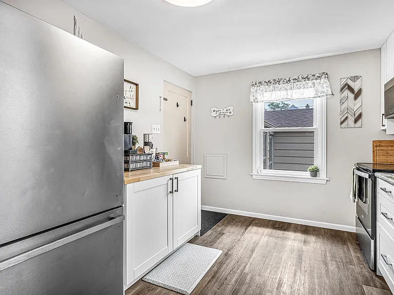 1704 S 21st St — Photo 10