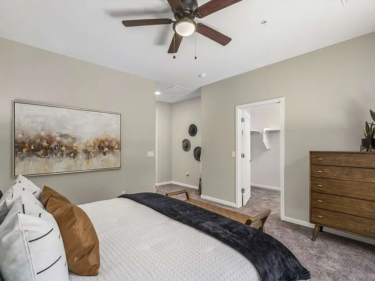 2335 E Utopia Rd #4 — Photo 12