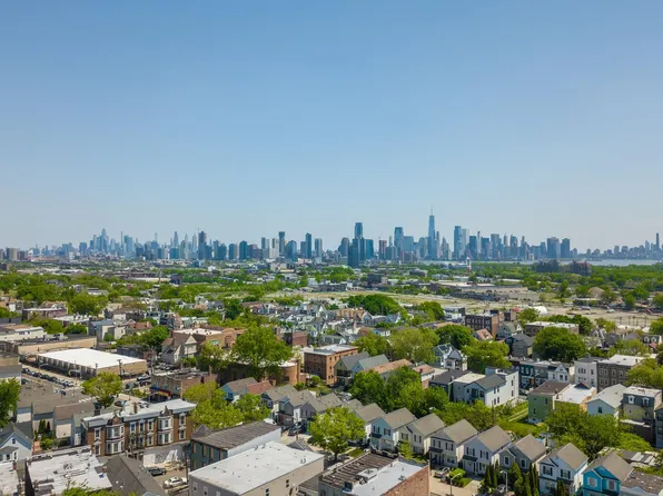 85 Myrtle Avenue image 26 of 28