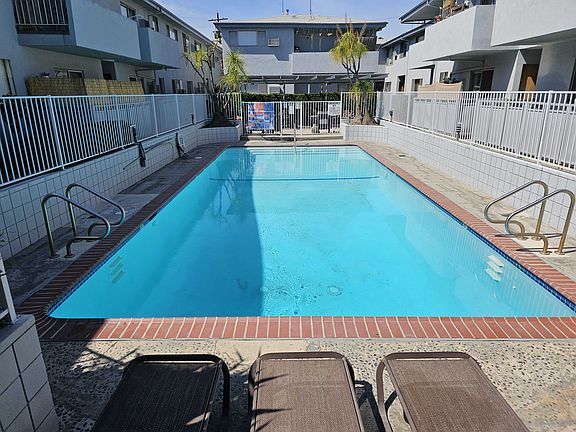4th image of 5252 Corteen Pl APT 14