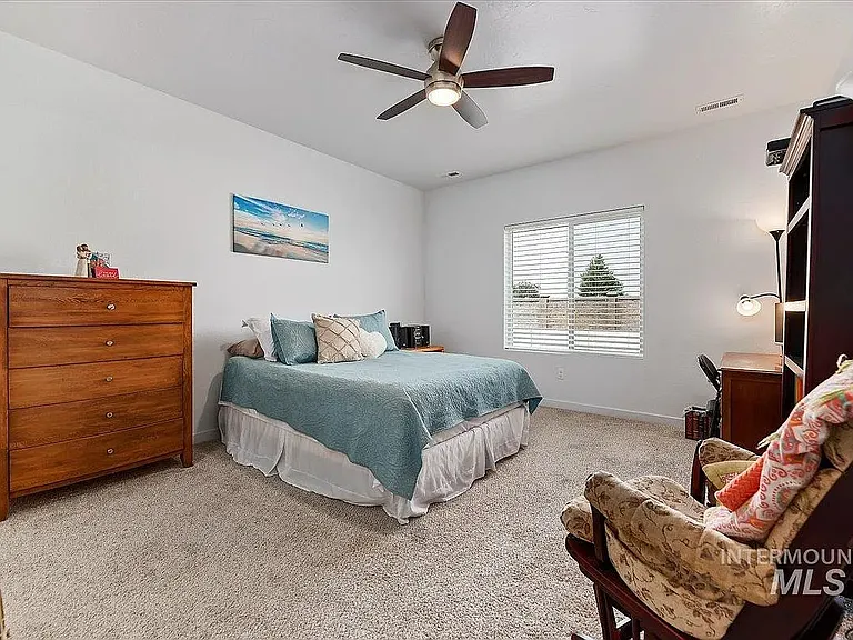 2934 W Silver Riv — Photo 17