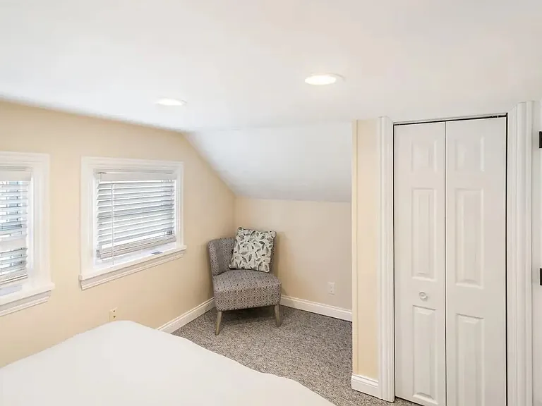 110 E Sunnyside Ave — Photo 7
