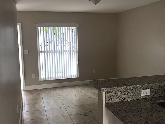 4th image of 549 NW 19th St #382