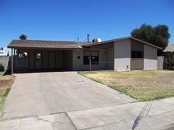 2nd image of 5240 W Wilshire Dr