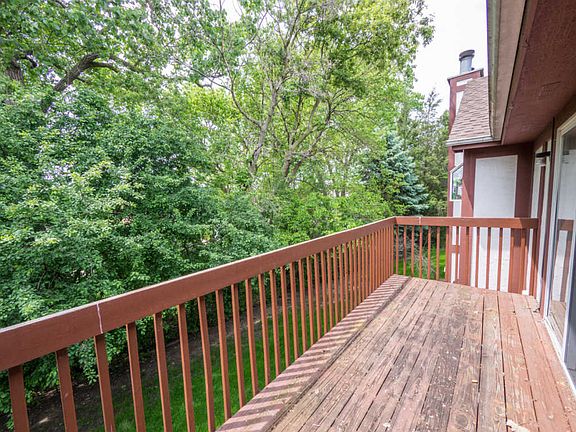 5th image of 24 W Fern Ct Unit 208D