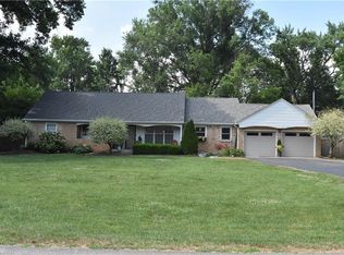 1050 Collingwood Dr, Indianapolis, IN 46228