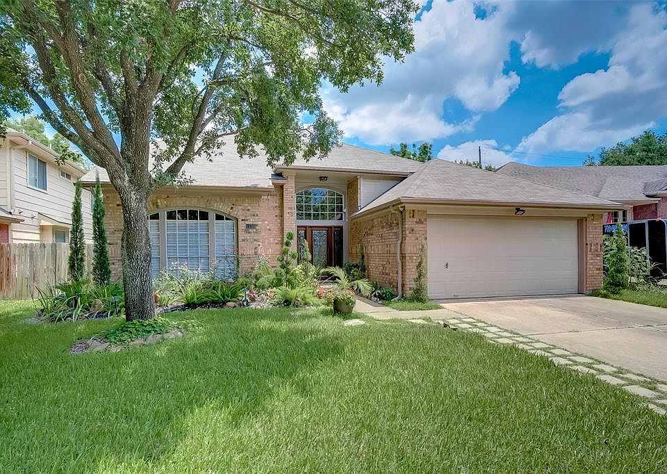 1st image of 11314 Yorkshire Oaks Dr