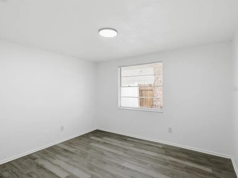 1723 E Idell St — Photo 11