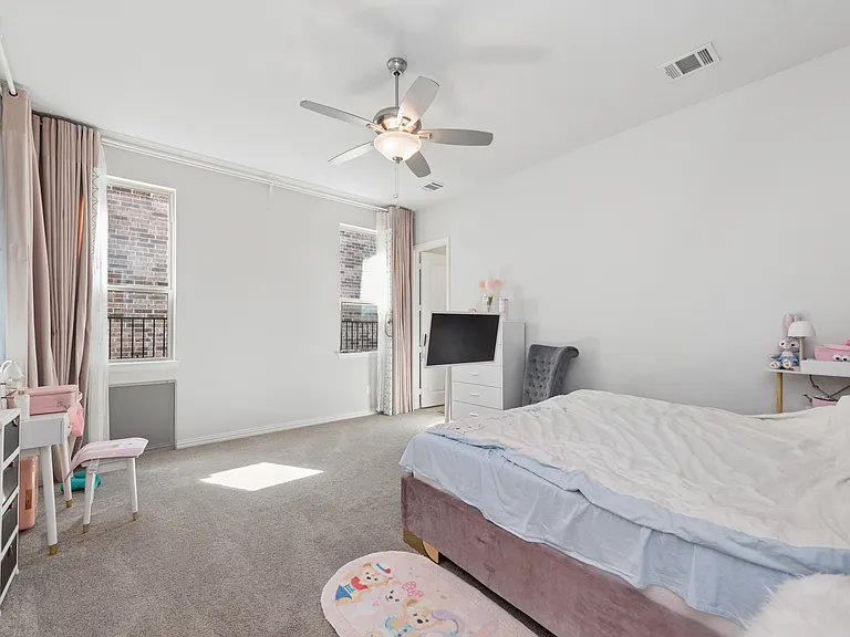 7108 Royal View Dr — Photo 5